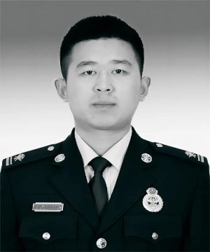 痛心！北京消防員馮振在搶險救災中犧牲，年僅30歲”
